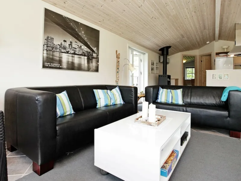 Billede 9 af 6 Person Holiday Home in Jerup