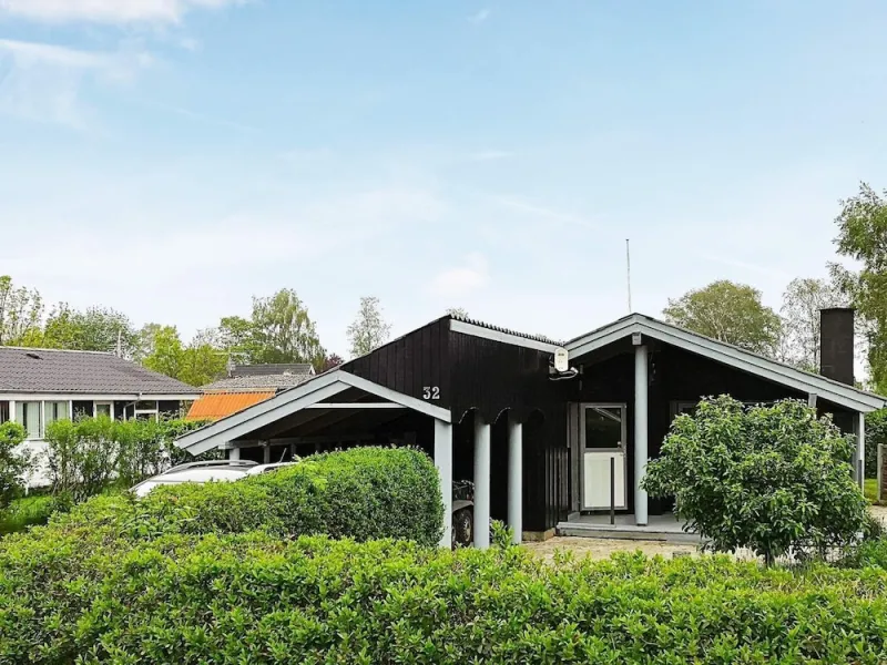 6 Person Holiday Home in Sjolund