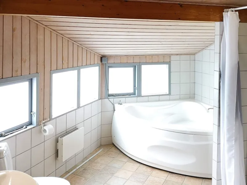 Billede 6 af 6 Person Holiday Home in Sjolund
