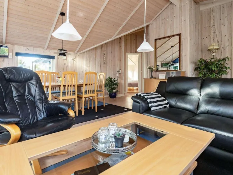 Billede 8 af 7 Person Holiday Home in Logstor-by Traum