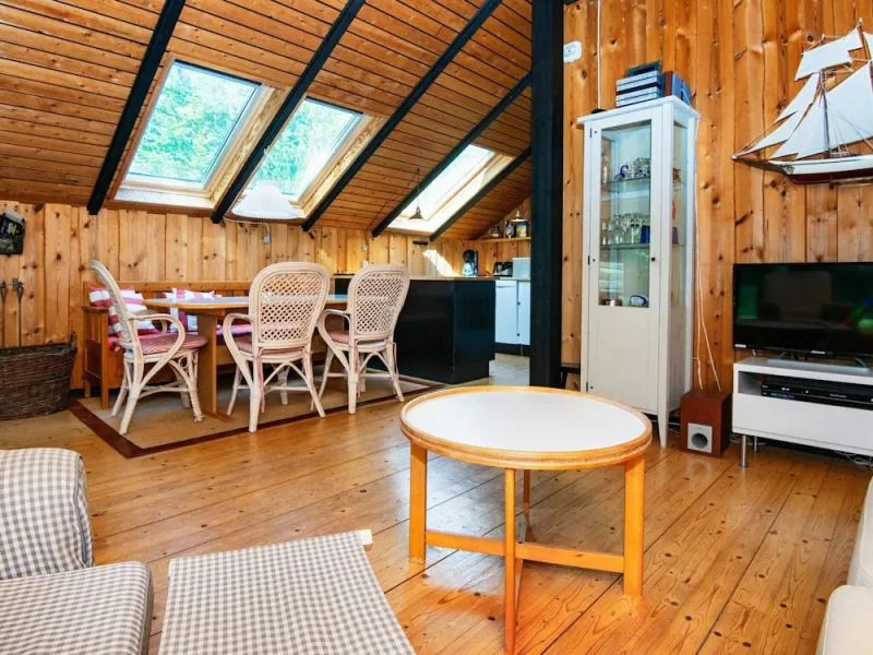 Billede 6 af Cozy Holiday Home in Glesborg near Sea