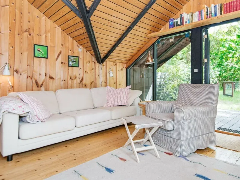Billede 8 af Cozy Holiday Home in Glesborg near Sea