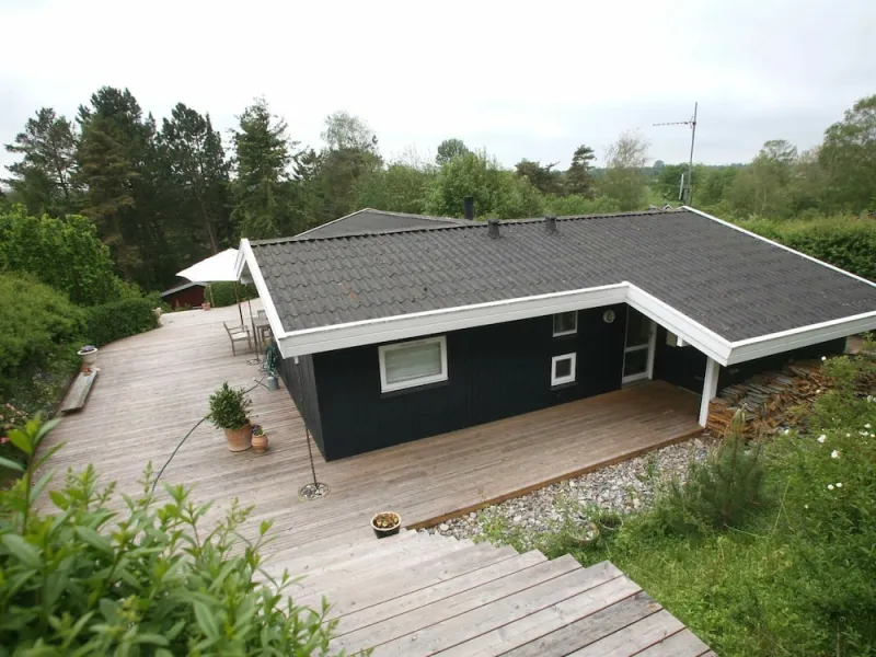 Billede 8 af Splendid Holiday Home in Dronningmolle near Beach