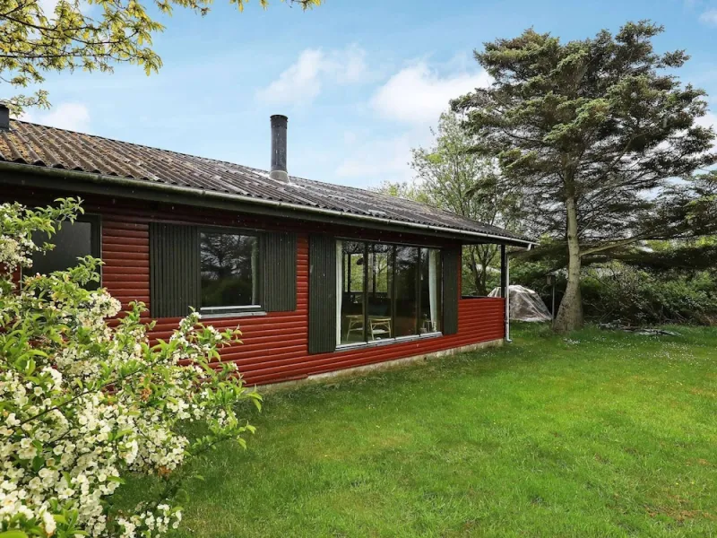Billede 3 af Seaside Holiday Home with Terrace near Limfjord