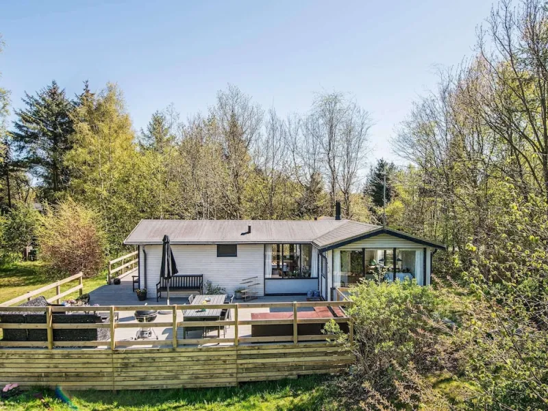 5 Person Holiday Home in Grenaa