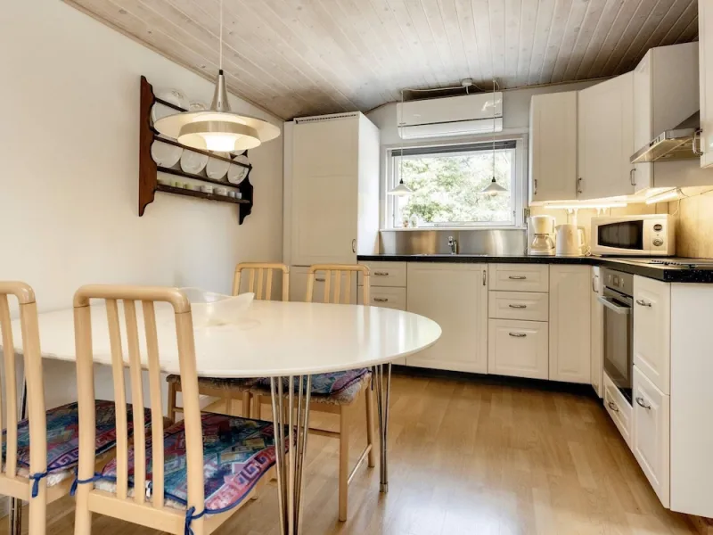 Billede 9 af 6 Person Holiday Home in Storvorde
