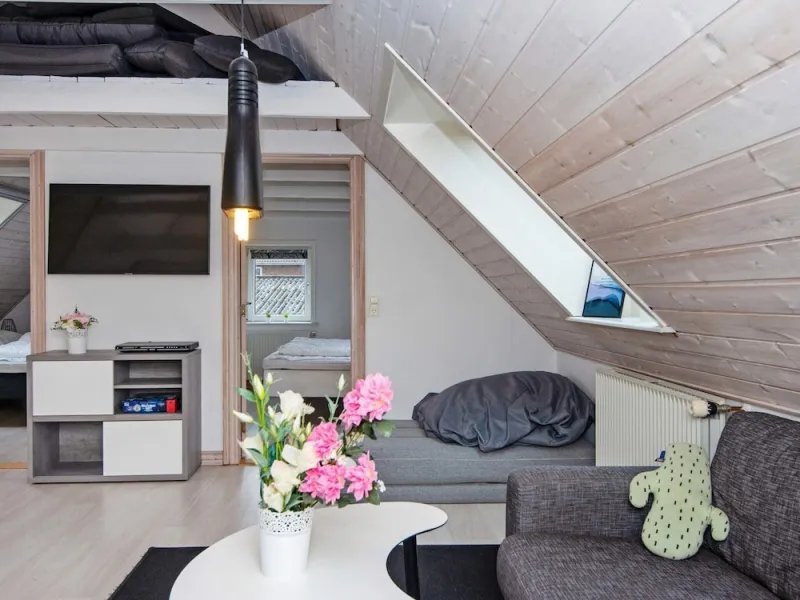 Billede 6 af 8 Person Holiday Home in Henne