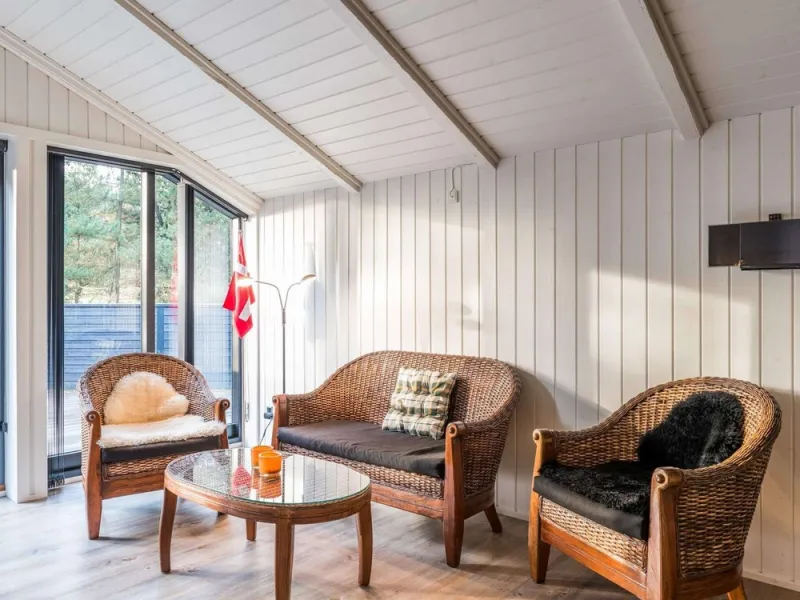 Billede 2 af 6 Person Holiday Home in Blavand