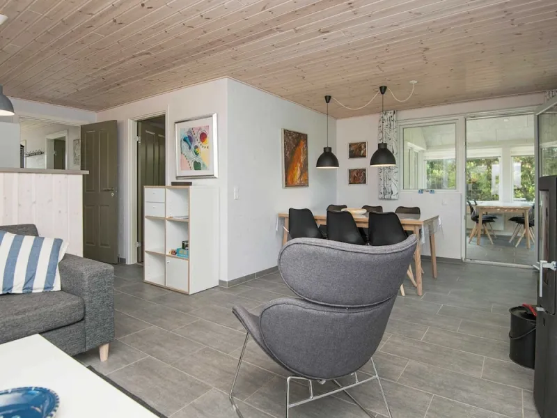 Billede 8 af 6 Person Holiday Home in Henne