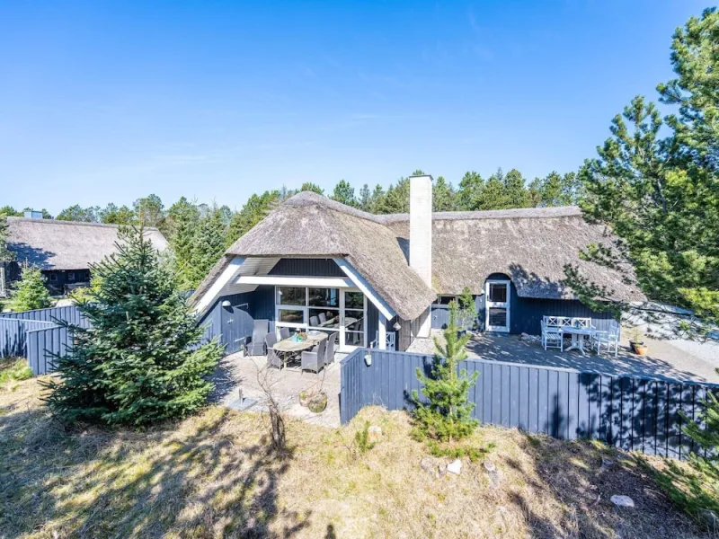 6 Person Holiday Home in Norre Nebel