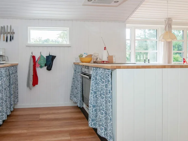 Billede 2 af 6 Person Holiday Home in Grenaa