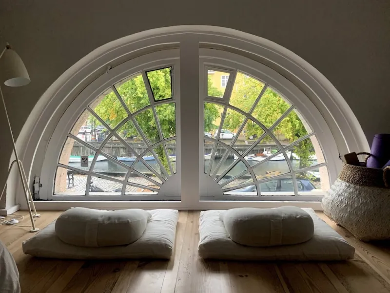 Christianshavn Canalside Luxury Apartment