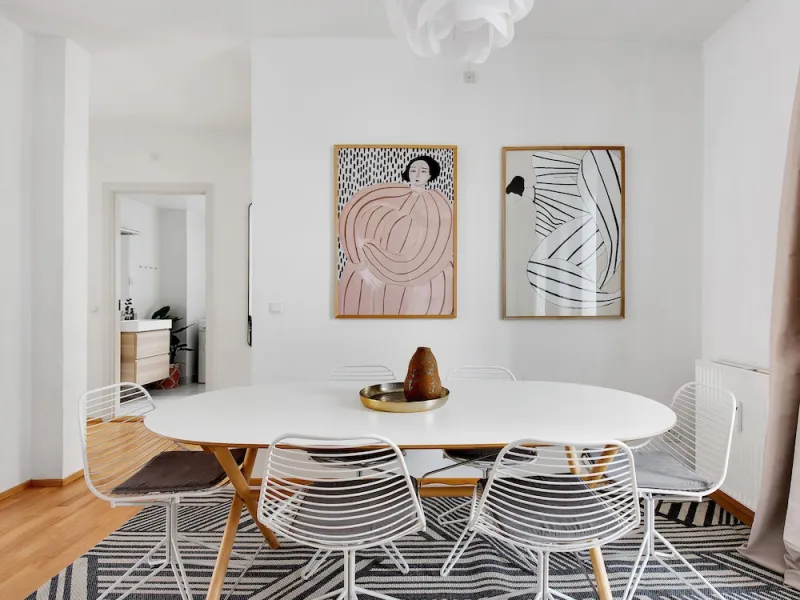 Billede 2 af Sanders Constantin - Chic 2-bdr Apt With Balcony