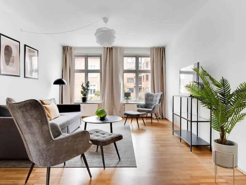 Billede 4 af Sanders Constantin - Chic 2-bdr Apt With Balcony