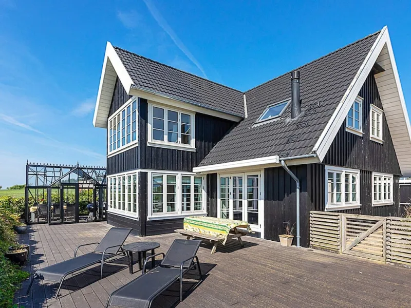 Panoramic Retreat With Spa