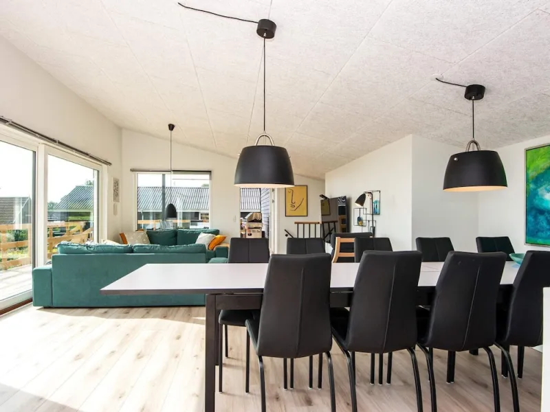 Billede 7 af 10 Person Holiday Home in Bjert