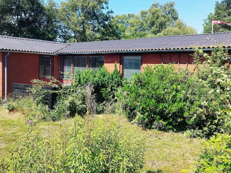 10 Person Holiday Home in Albaek
