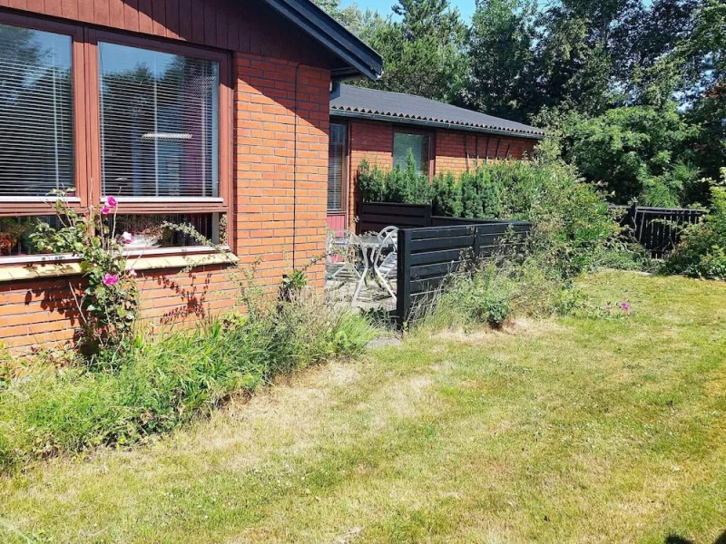 Billede 4 af 10 Person Holiday Home in Albaek