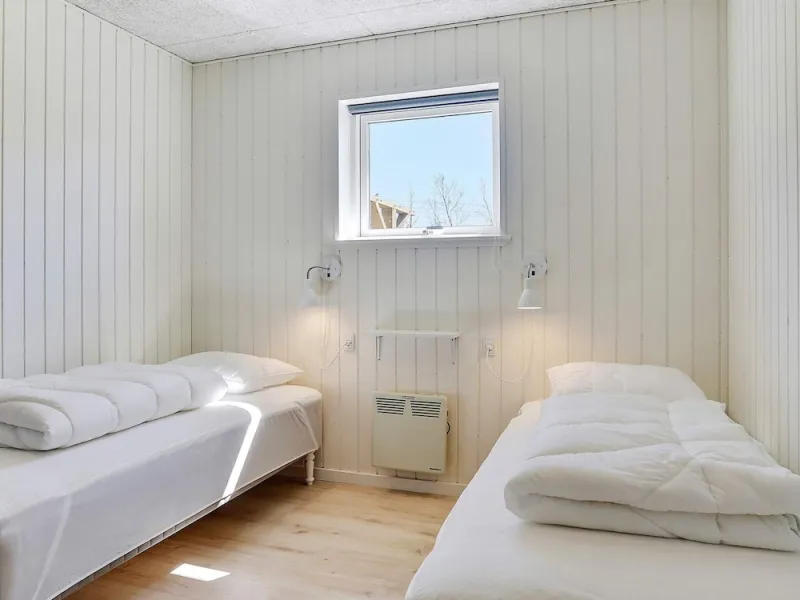 Billede 20 af 12 Person Holiday Home in Albaek