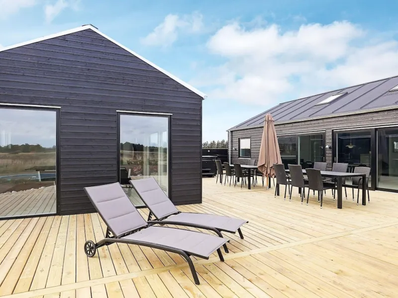 Billede 22 af 12 Person Holiday Home in Lokken
