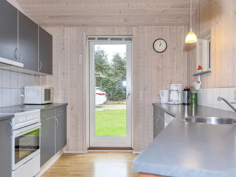 Billede 10 af 4 Star Holiday Home in Farso