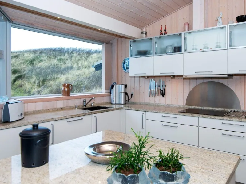 Billede 18 af 5 Star Holiday Home in Henne