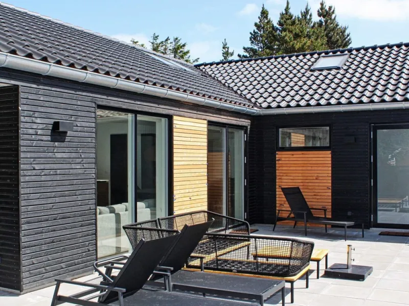 Billede 4 af 10 Person Holiday Home in Blavand