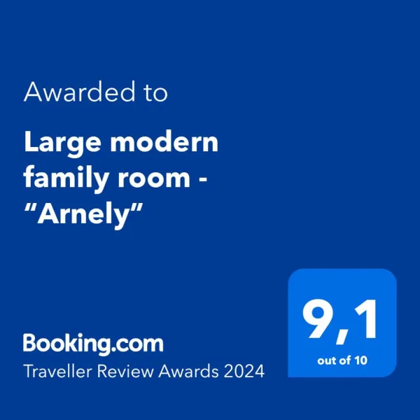 Large modern family room - “Arnely” photo 8