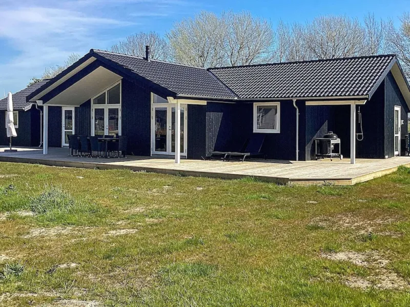 10 Person Holiday Home in Idestrup