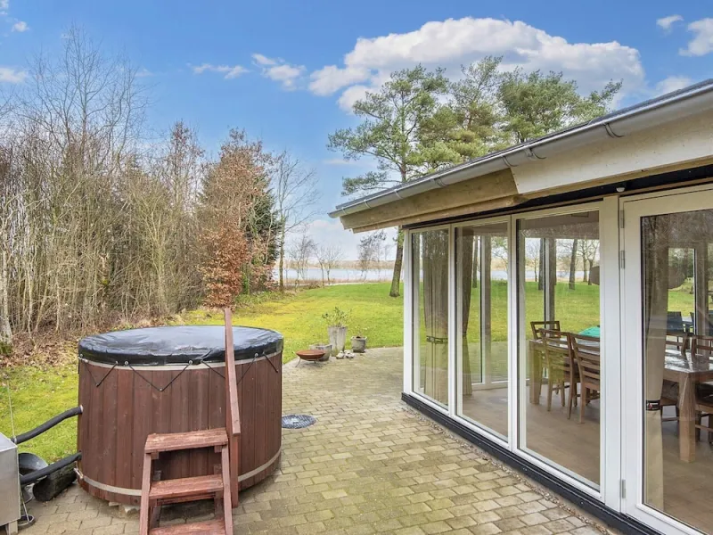 Billede 7 af 4 Star Holiday Home in Ansager