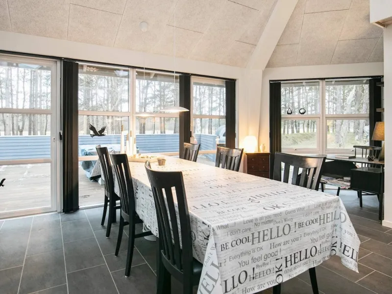 Billede 8 af 8 Person Holiday Home in Laeso