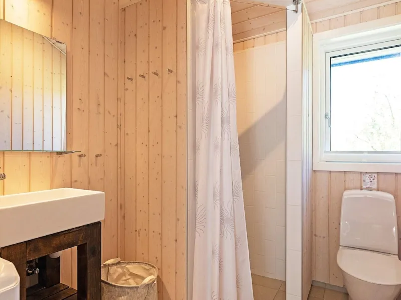 Billede 6 af 6 Person Holiday Home in Stege