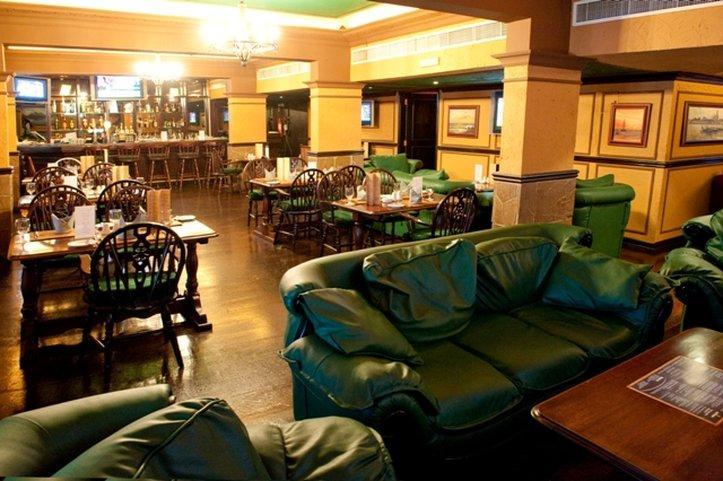 Ascot Hotel