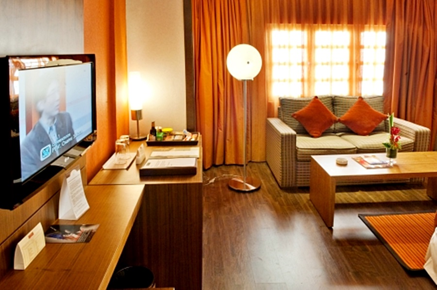 Ascot Hotel