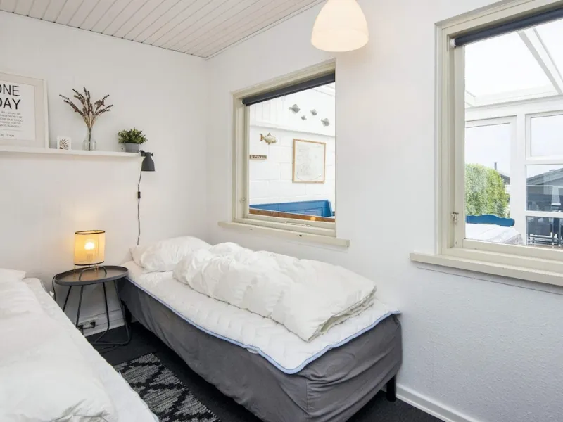 Billede 2 af 6 Person Holiday Home in Hejls