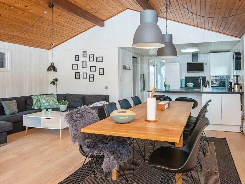 Billede 6 af 8 Person Holiday Home in Bjert-by Traum
