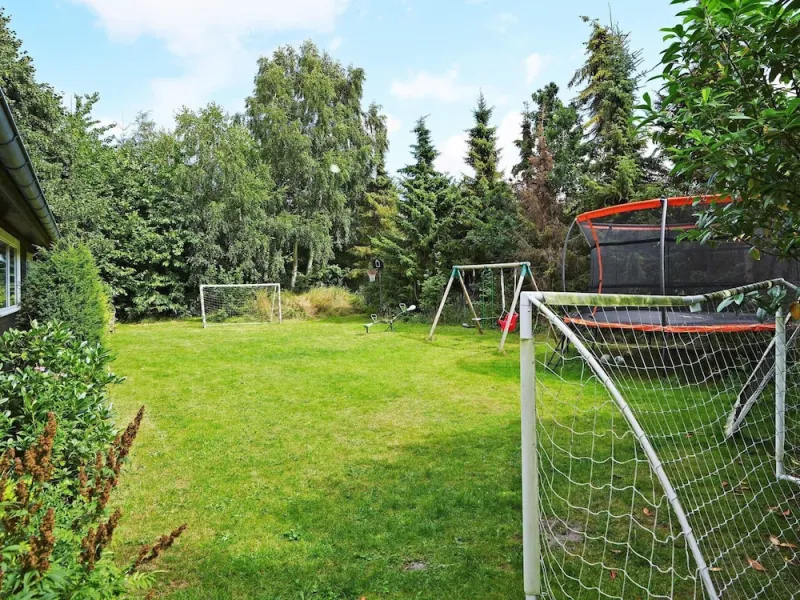 Billede 16 af 6 Person Holiday Home in Hojby