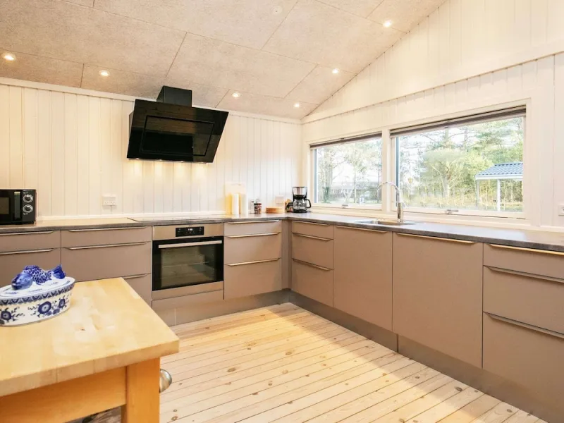 Billede 5 af 9 Person Holiday Home in Laeso