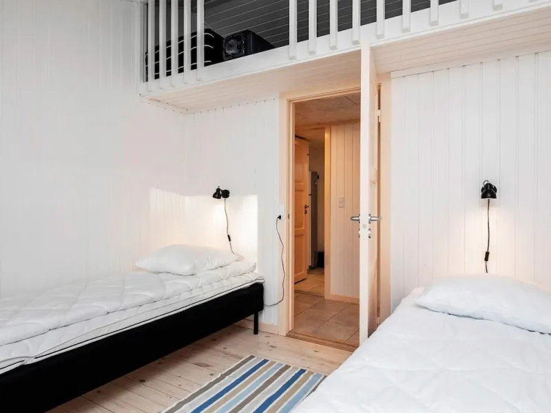 Billede 6 af 9 Person Holiday Home in Laeso
