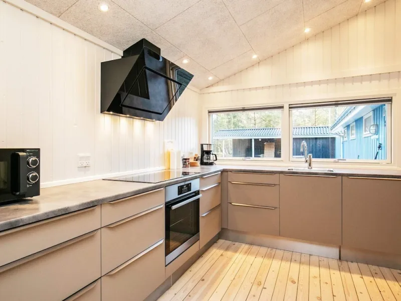 Billede 13 af 9 Person Holiday Home in Laeso