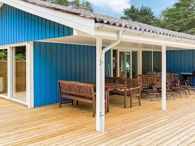 Billede 21 af 9 Person Holiday Home in Laeso
