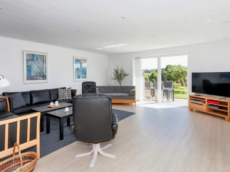 Billede 16 af 4 Star Holiday Home in Blokhus