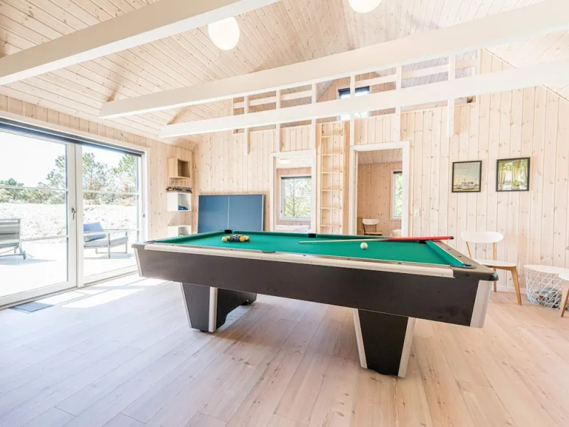 Billede 6 af 8 Person Holiday Home in Henne