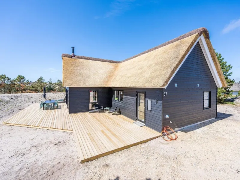 Billede 22 af 8 Person Holiday Home in Henne