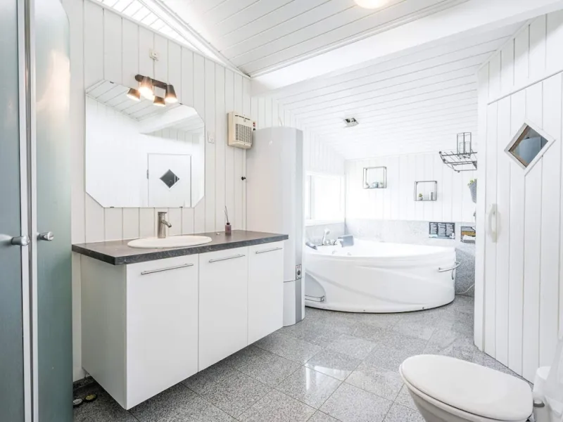 Billede 22 af 6 Person Holiday Home in Henne