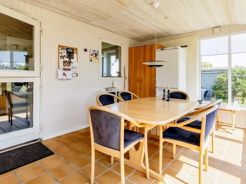 Billede 2 af 4 Star Holiday Home in Hadsund