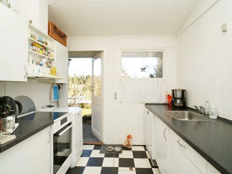 Billede 8 af 5 Person Holiday Home in Melby