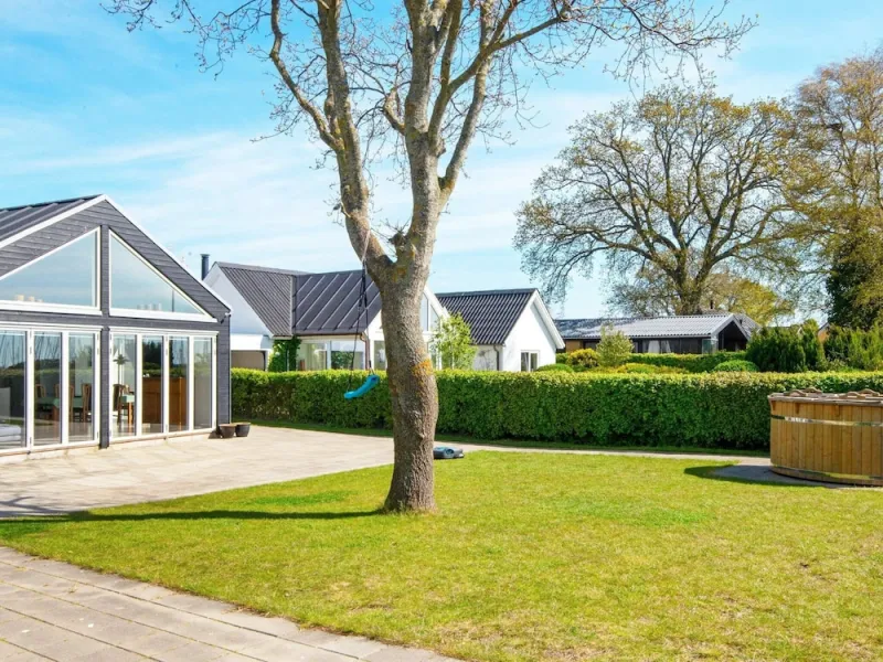 Billede 12 af 8 Person Holiday Home in Odder