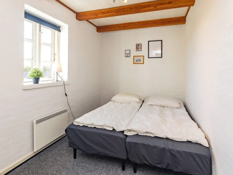 Billede 6 af 6 Person Holiday Home in Nykobing M