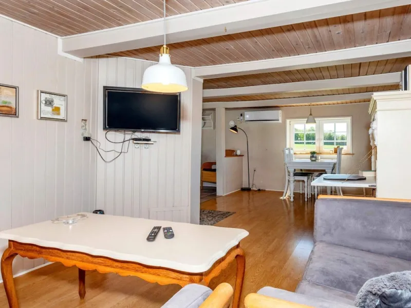 Billede 4 af 5 Person Holiday Home in Karby
